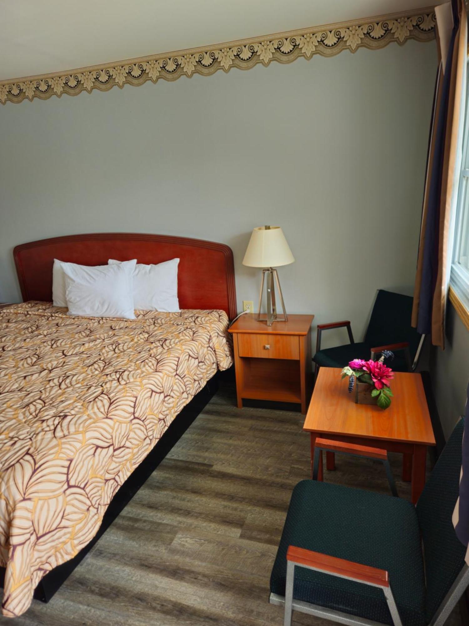 Forest Plaza Motel Mount Forest Ngoại thất bức ảnh