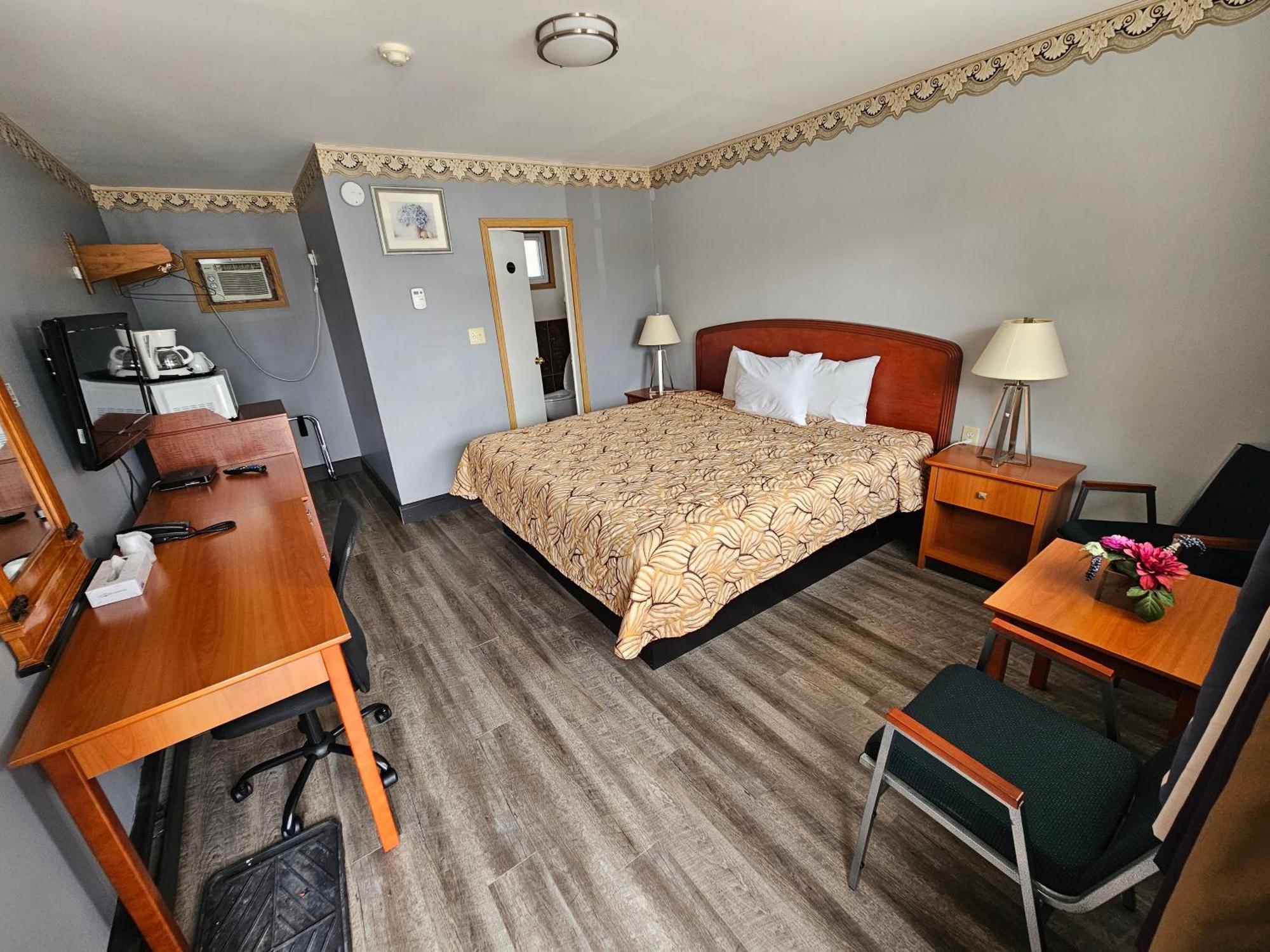 Forest Plaza Motel Mount Forest Ngoại thất bức ảnh